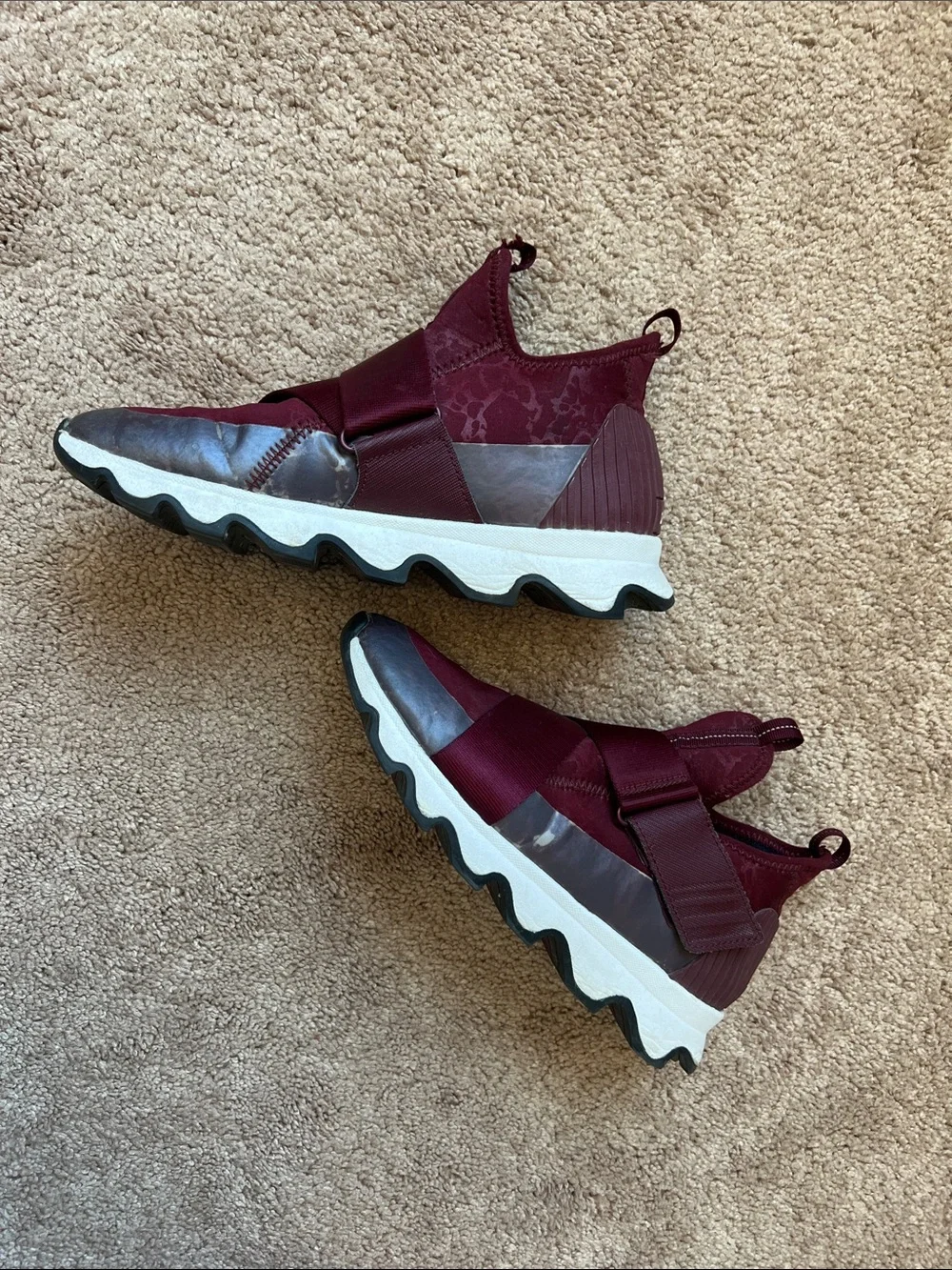 Sorel Kinetic Maroon Athletic Sneakers
